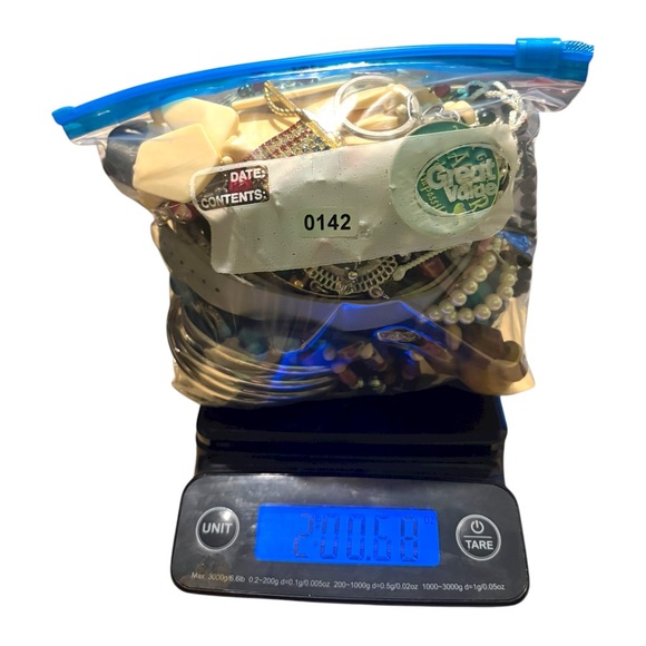 Mystery Jewelry Grab Bag Surprise 2 LB Vintage Costume Modern Pieces Bag #0142 - Picture 7 of 7